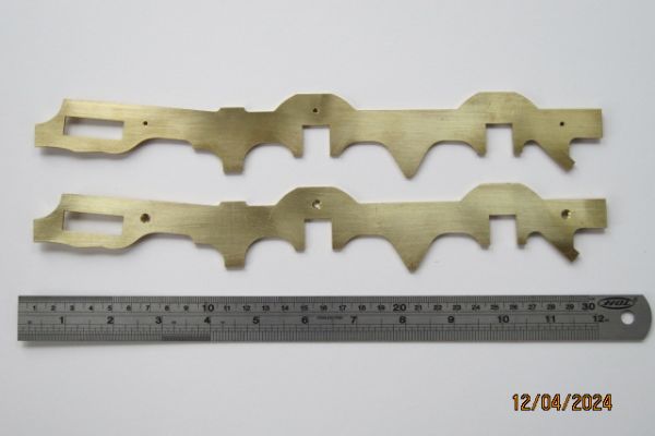 maitland-frames-011F7B6891-1C08-8BEF-919B-471E56B9A709.jpg