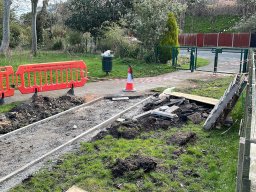Path renewal by station